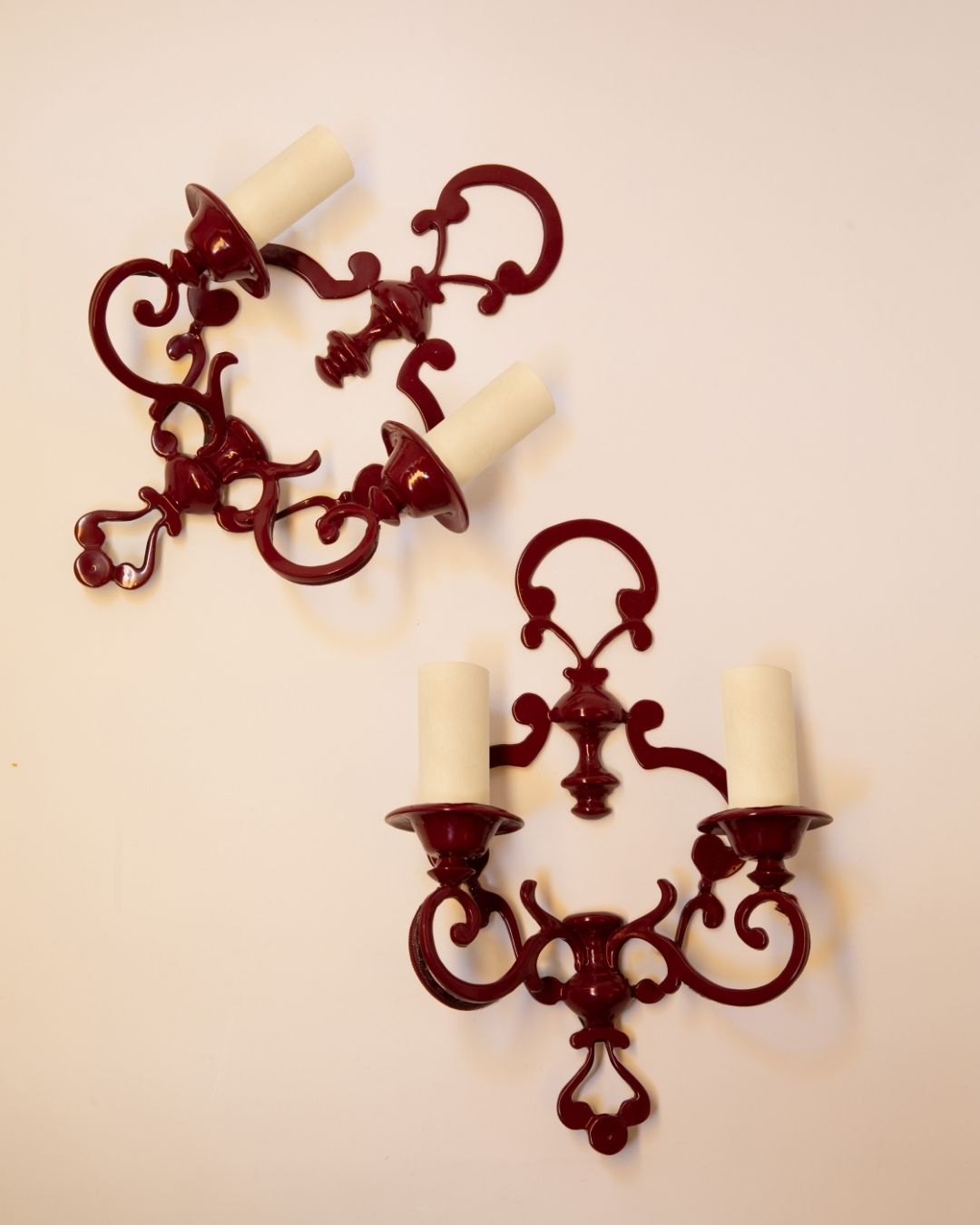 PAIRE D'APPLIQUES VOLUTES