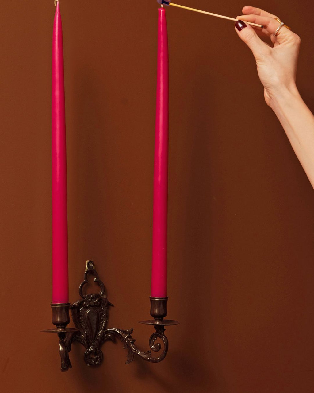 PAIR OF CARTOUCHE WALL SCONCES