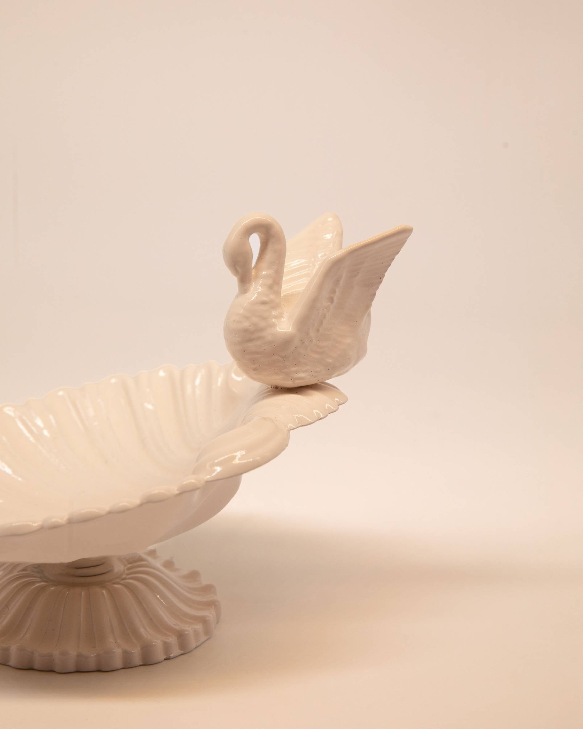 SWAN CUT