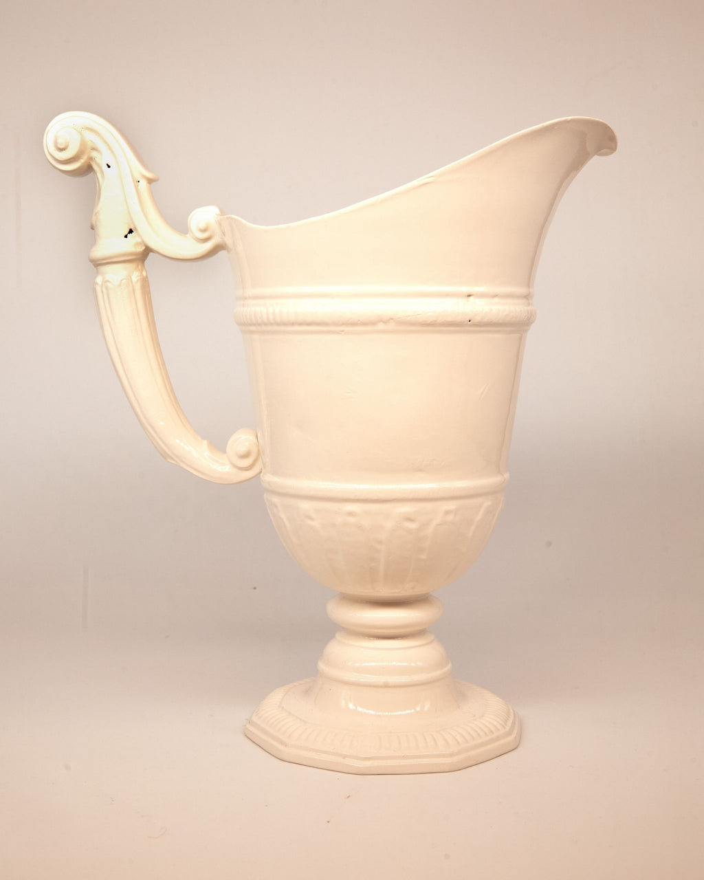 JUGS VASE