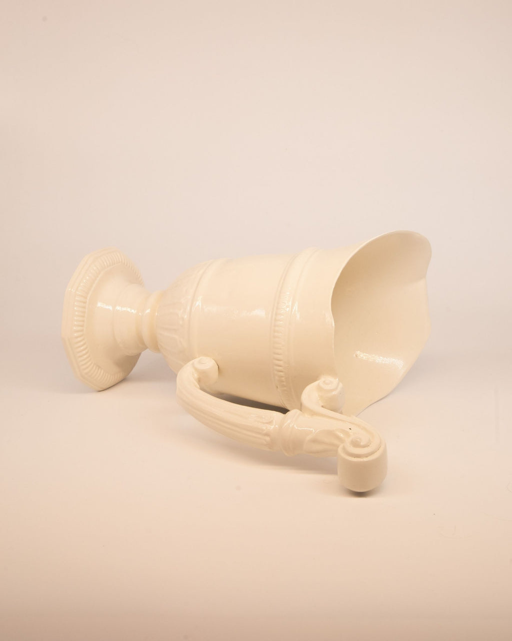 JUGS VASE