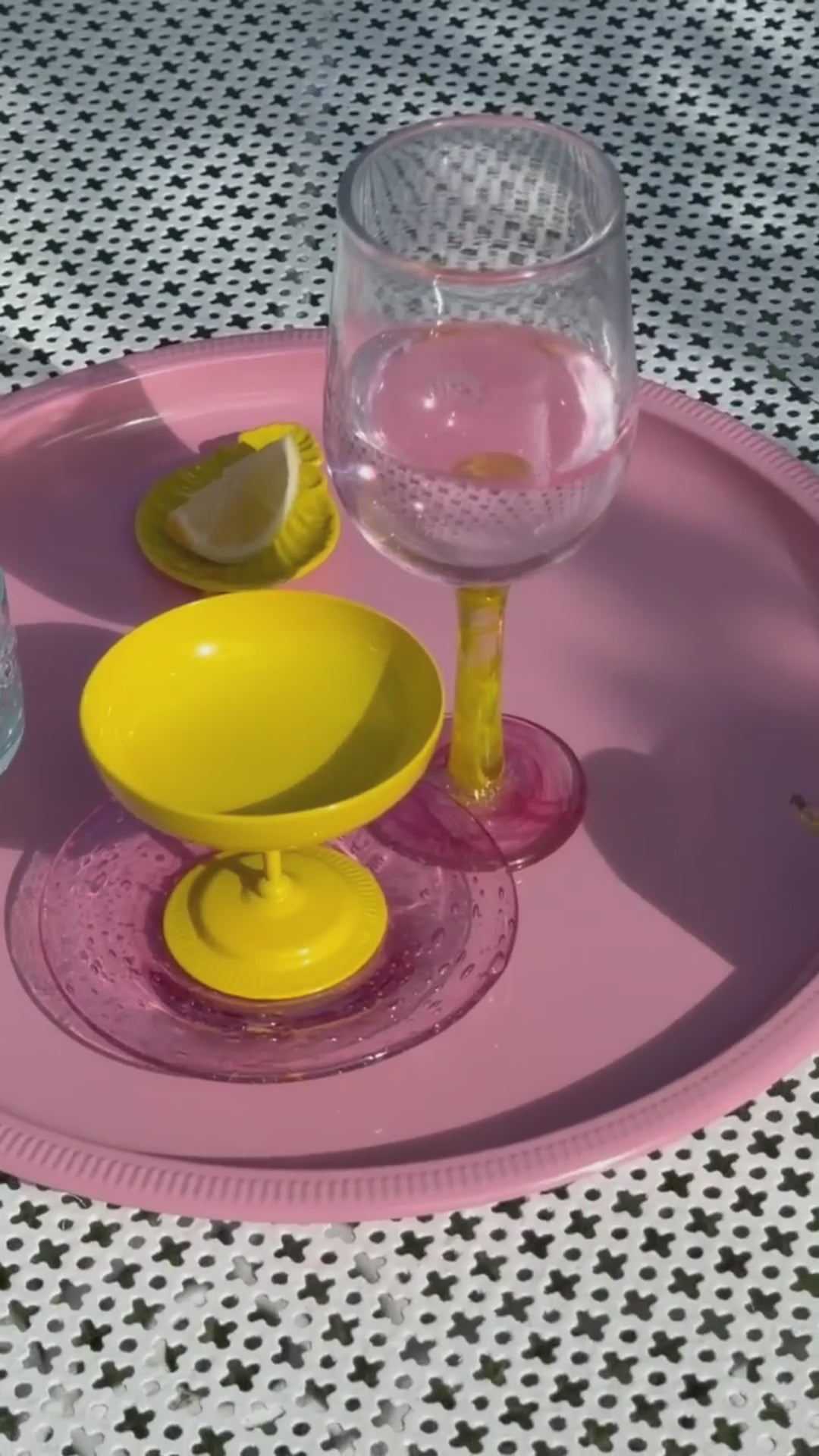 PLATEAU ROSE PIQUE UN FARD
